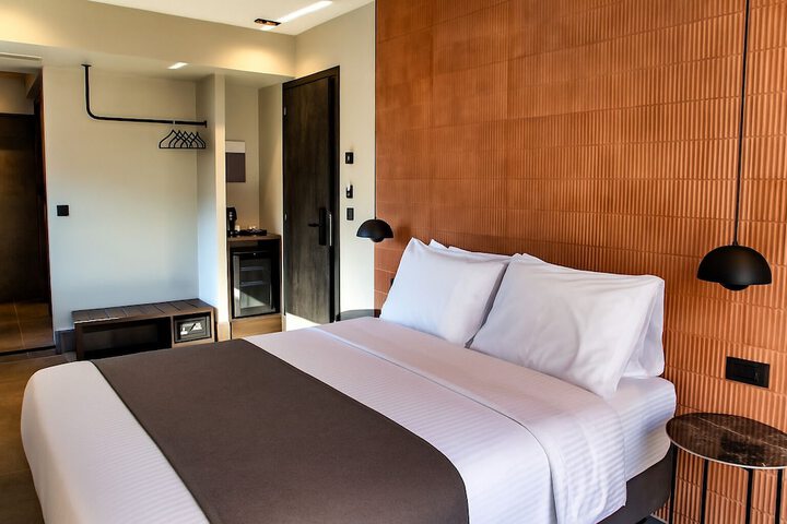 Room 42 of 119