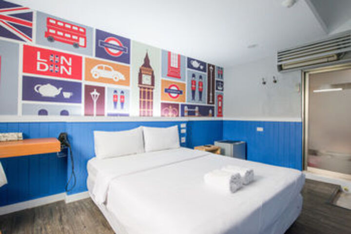 Room 18 of 39