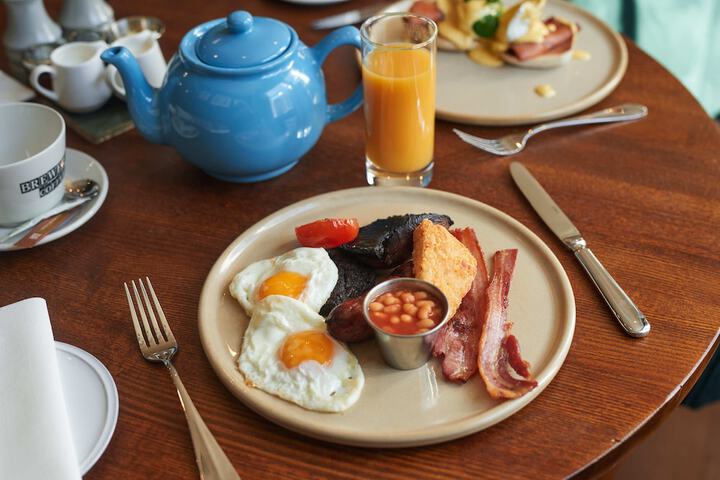 Breakfast/Coffee Service 34 of 43