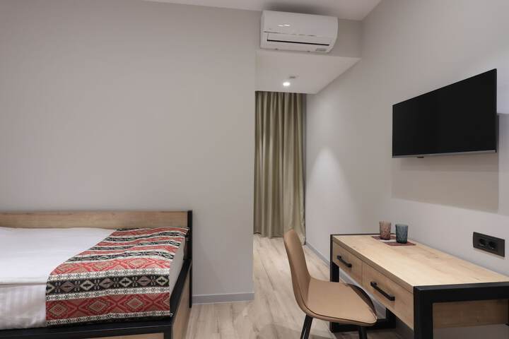 Room 9 of 61