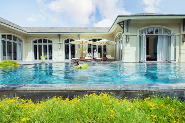 Pool 30 of 72