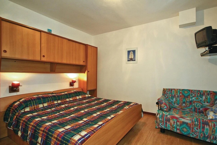 Nice Home in Porec With Wifi and 1 Bedrooms