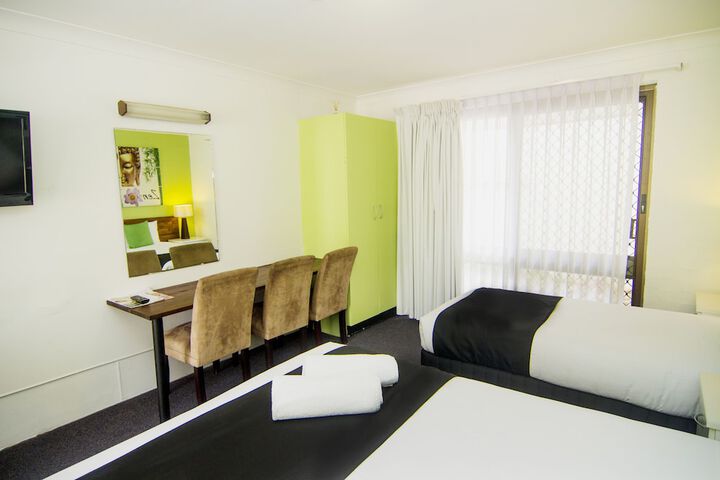 Room 5 of 57