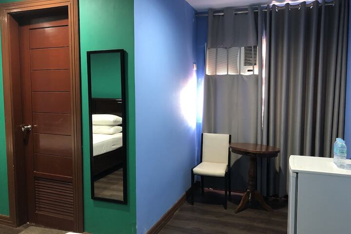 Room 10 of 64