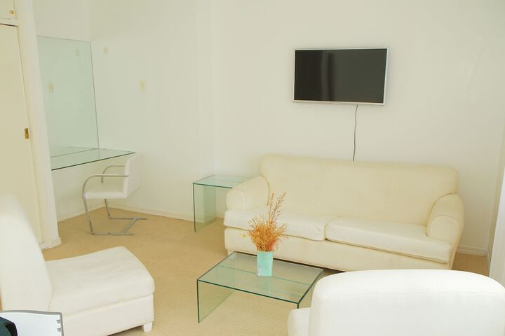 Room 19 of 41