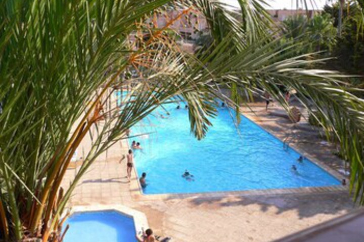 Pool 12 of 21