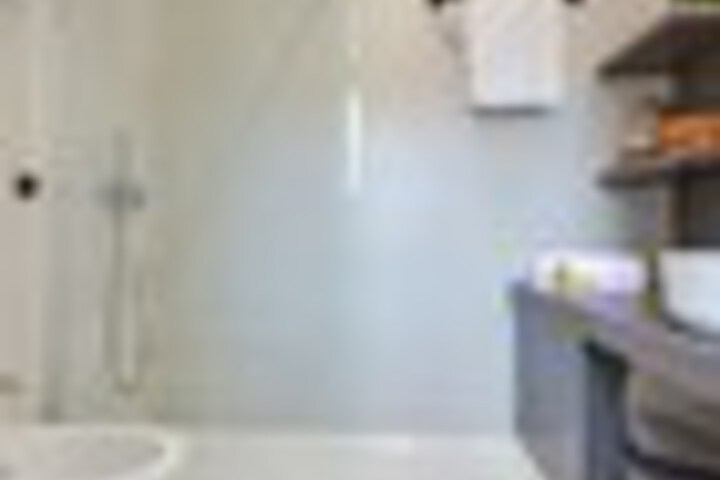 Room 227 of 270