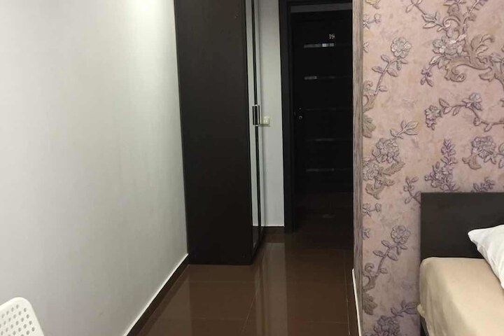 Room 12 of 26