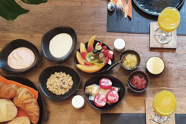 Breakfast/Coffee Service 57 of 64
