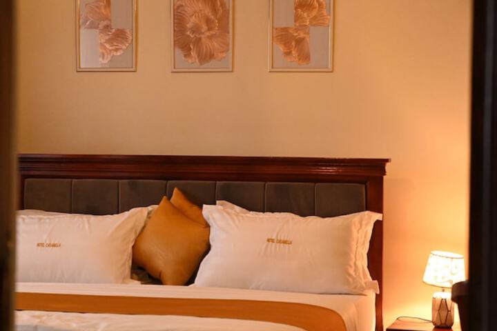 Room 11 of 22