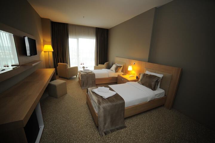 Room 9 of 47
