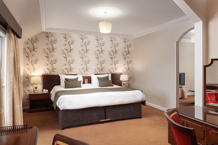 Room 5 of 54