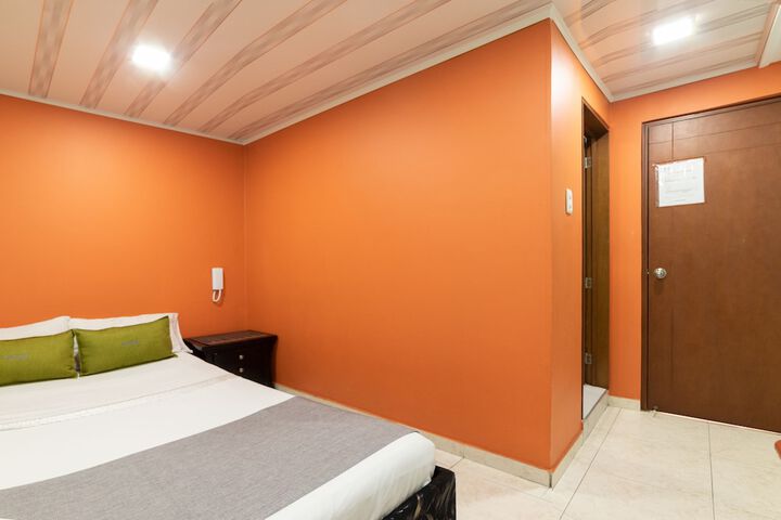Room 3 of 14