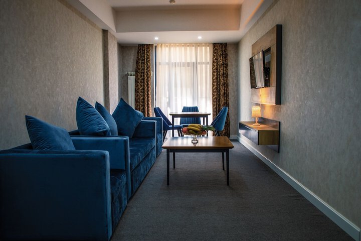 Room 23 of 56