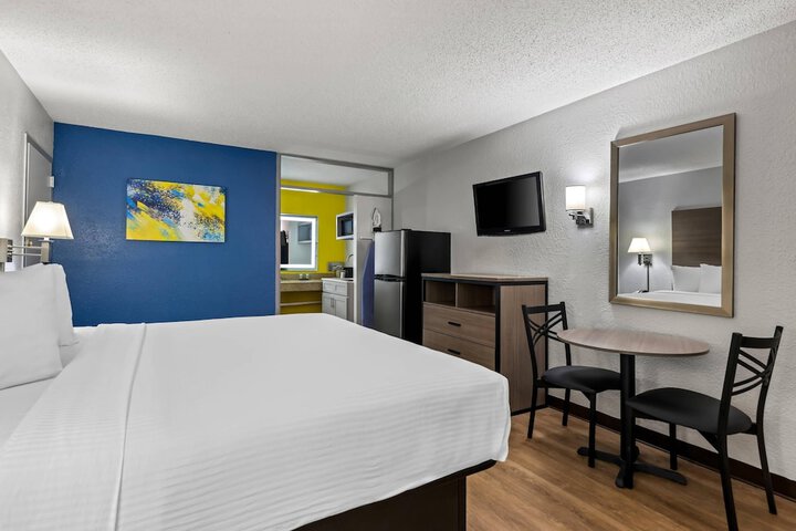 Room 22 of 40