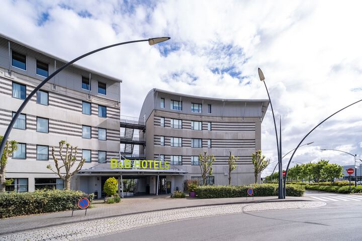 B & B HOTEL Calais Terminal Cité de lEurope 4 étoiles in Coquelles