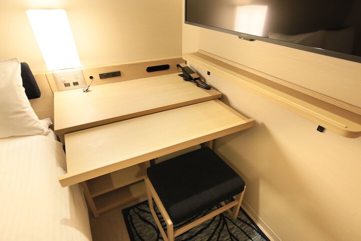 Room 21 of 82