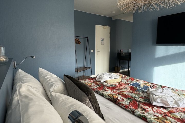Room 26 of 82