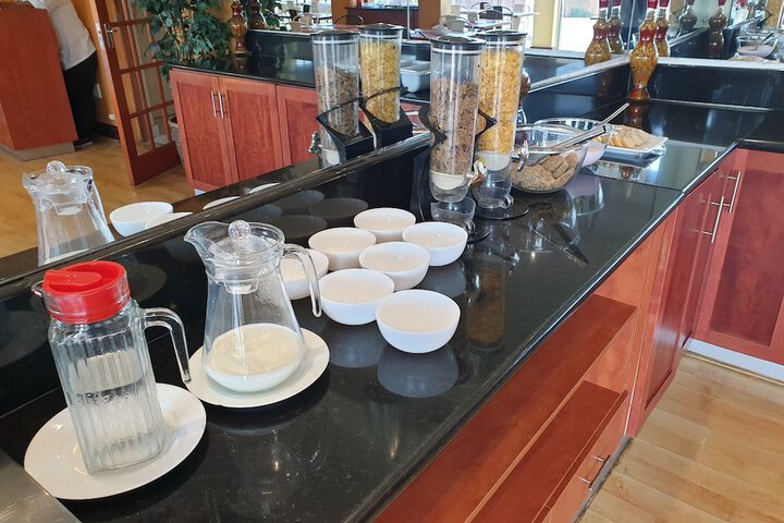 Breakfast/Coffee Service 61 of 69