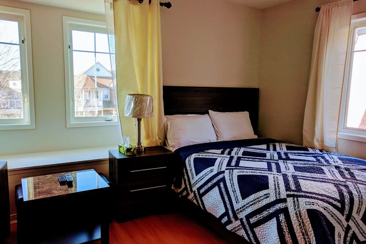 Room 6 of 15