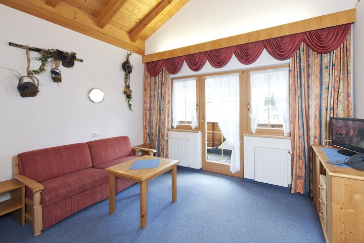 Room 44 of 131