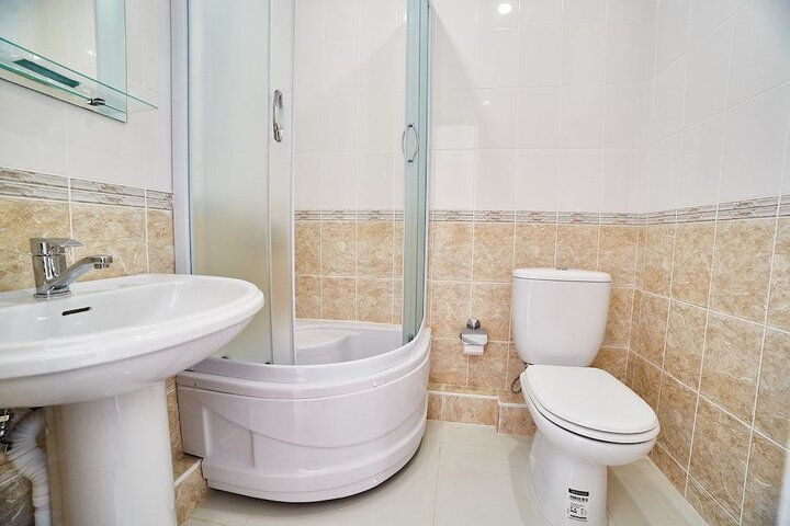 Room 5 of 22