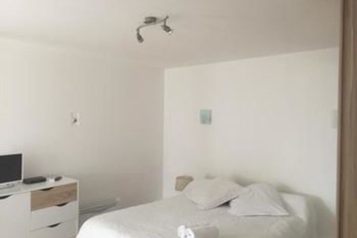 Room 38 of 60