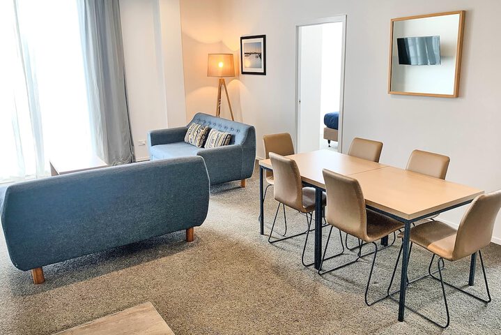Room 33 of 68