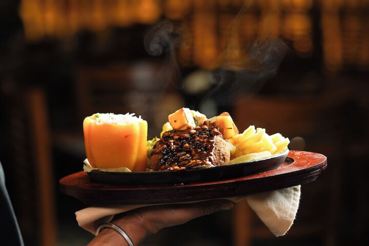 Dining 47 of 55