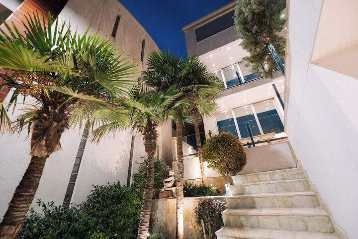 Hotel 209 of 257