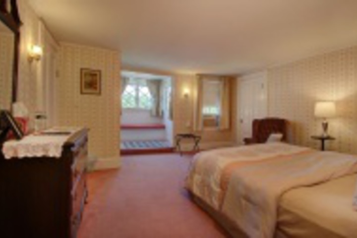 Room 366 of 408