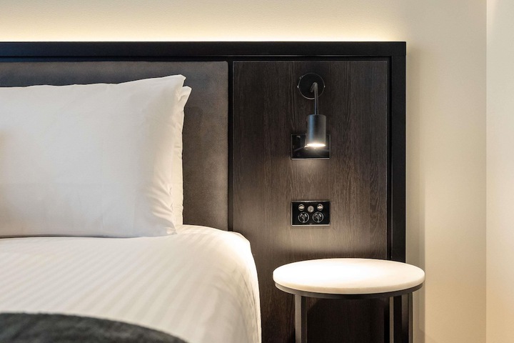 Room 15 of 25