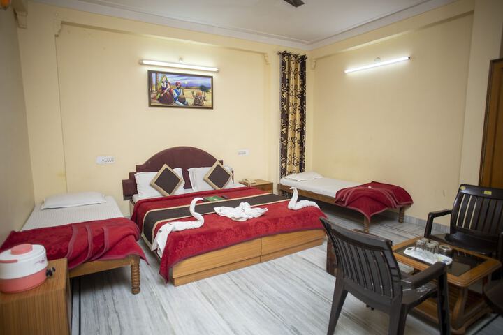 Room 14 of 26