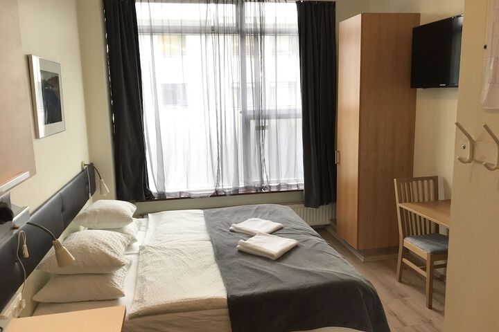 Room 20 of 76
