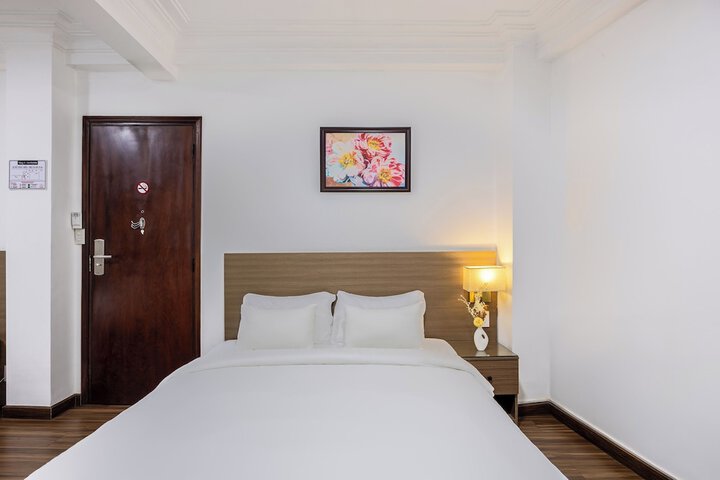 Room 9 of 49