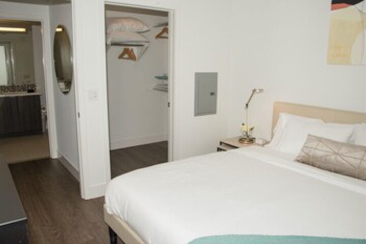 Room 162 of 188