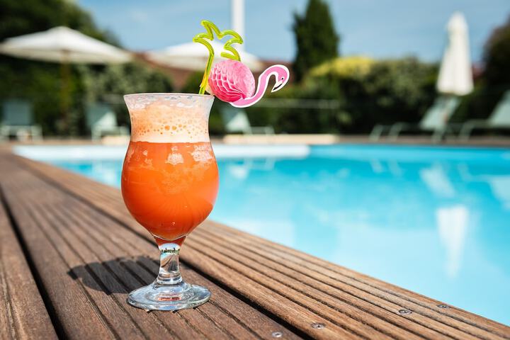 Hotel with Pool
