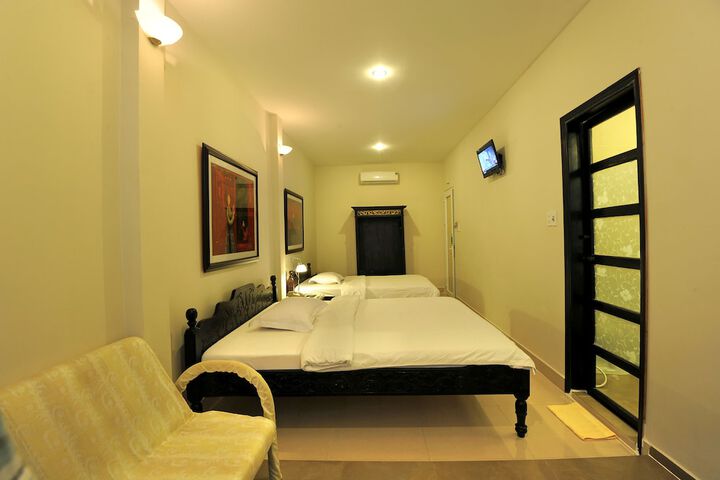 Room 21 of 48