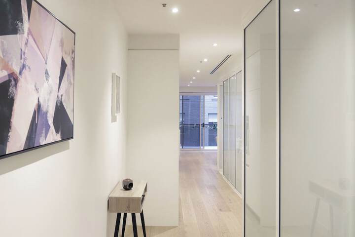 Ballroom/Hall 46 of 62
