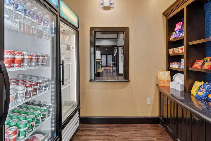 Snack bar