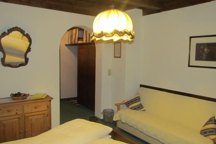 Room 18 of 39