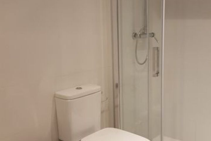 Room 3 of 37
