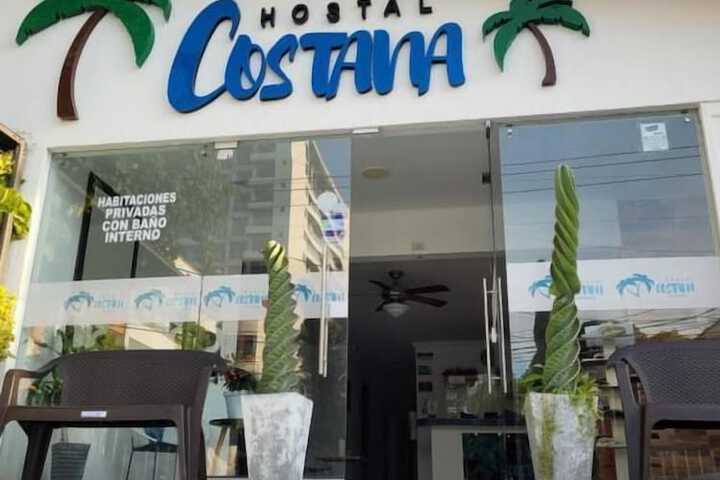 Hostal Costana