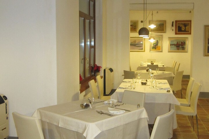 Dining 58 of 80