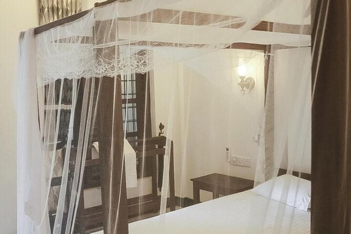 Room 14 of 66