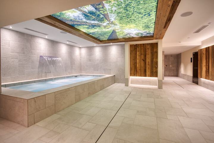 Spa 17 of 21