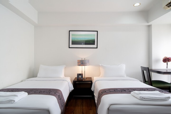 Room 17 of 83