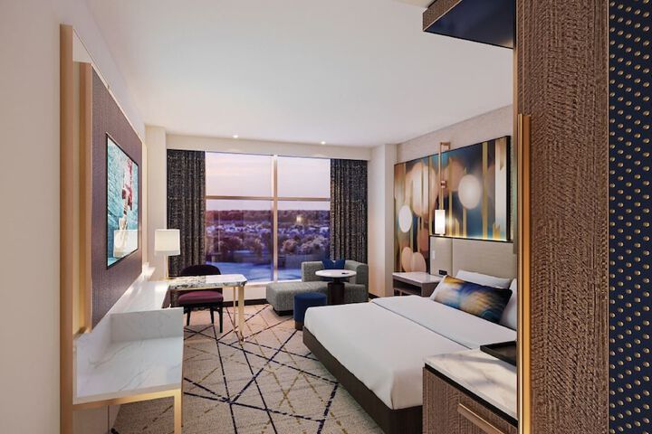 Room 4 of 48