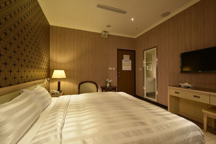 Room 13 of 51