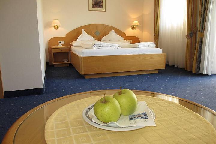 Room 4 of 49
